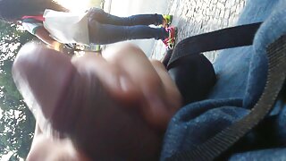 Մեծ կրծքով անպիտան շիկահեր նիմֆոն Վելիսիթի Ֆոնը փչում է համեղ աքլորը