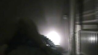 Գրավիչ փնթի ճուտիկ Քիմբեր Լիին ծակել է ճաղատ գլխով Ջեյ Մաքը