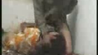 Ամաչկոտ դեռահասը ոտքերը գցում է գլխավերևում և կոտրում է անուսը