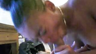 Այլասերված տիրուհի Լորենա Լին և մեկ ճուտիկ պատժում են լատեքսով հնազանդ ընկերոջ աքլորին