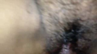 Ձևավոր շիկահեր Քրիստեն Քորթնին իրեն հարմարավետ է զգում մեքենայում սեքսով զբաղվելիս