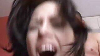 Սպորտային կիսանդամ աղջիկը ծծում է իր կոճապղպեղ ու փչացած մարզչի համեղ դիկը