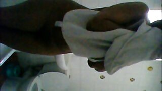 Խանդոտ ամուսին Մարկ Վուդը պարզում է, որ իր կինը՝ Սիրեն Դե Մերը դավաճանել է իրեն, ուստի պատժում է նրան դրա համար