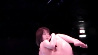 Հիասքանչ գայթակղիչ շիկահեր փոքրիկ Նատաշա Սթարը գամված շան ոճ է ստանում