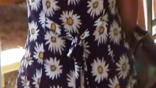 Ռոմանտիկ ժամադրություն հաճելի փոքրիկի հետ լոգարանում